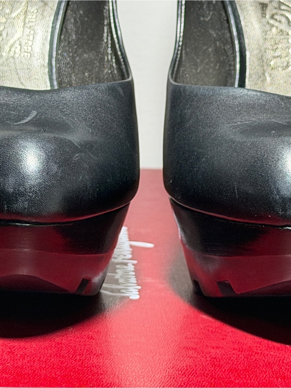 Salvatore Ferragamo Black Leather Lids Platform Pumps 9.5 M with Box bag, card - Picture 10 of 16